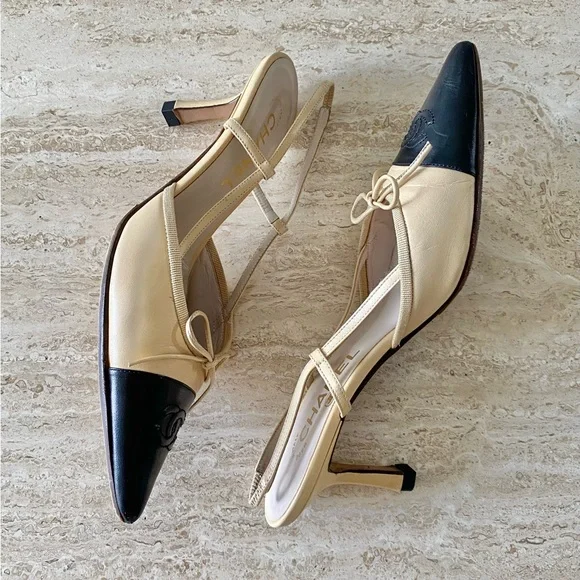 Vintage Chanel CC Bow Cap Toe Slingback Heels - Picture 8 of 10